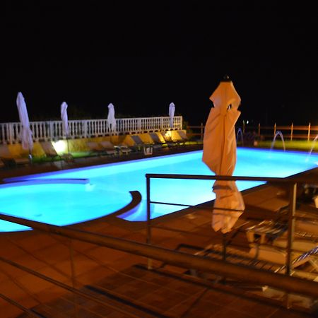 Abbaidda Hotel Valledoria  Ngoại thất bức ảnh