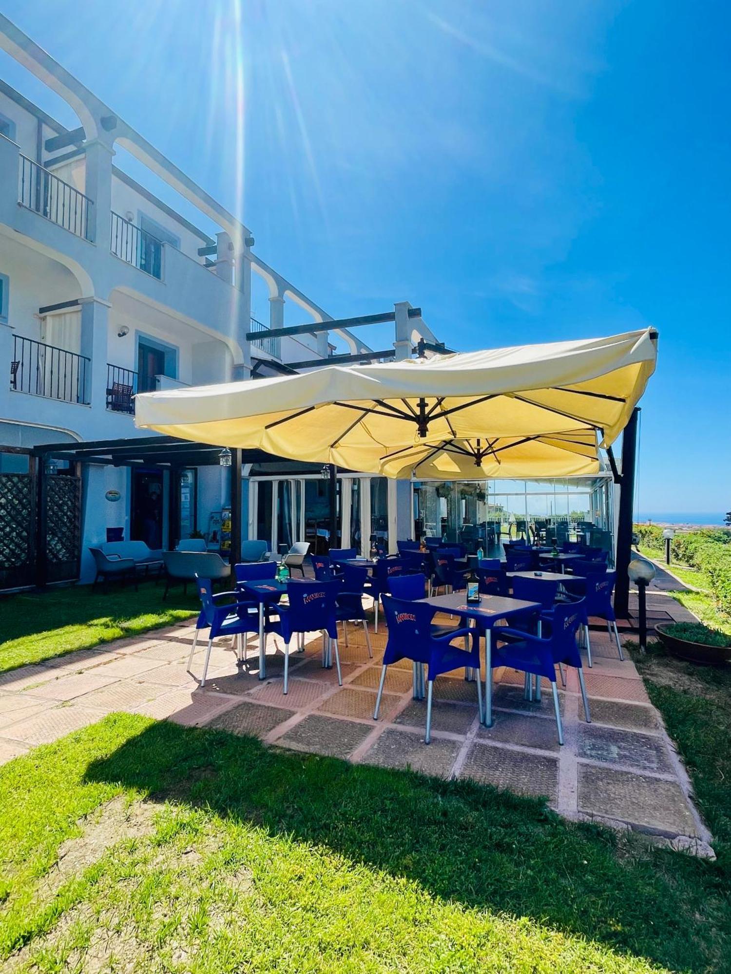 Abbaidda Hotel Valledoria  Ngoại thất bức ảnh