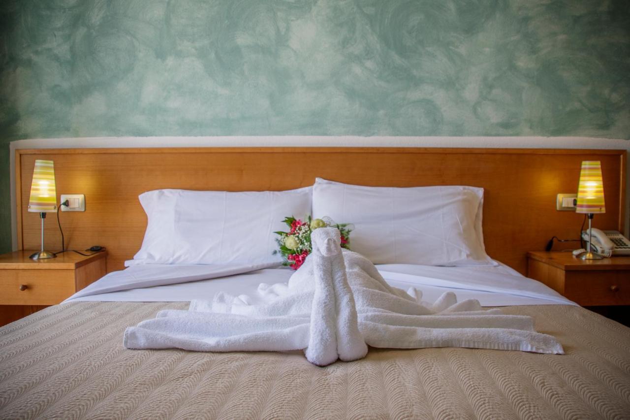 Abbaidda Hotel Valledoria  Ngoại thất bức ảnh